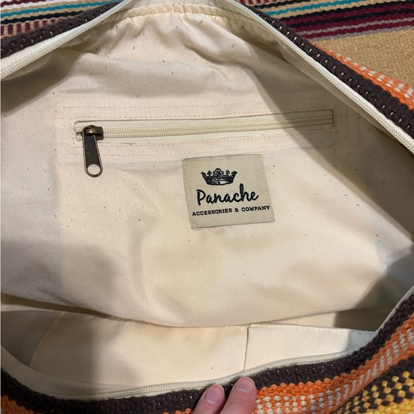 Aztec Weekender/Duffle Bag - Picture 3 of 9